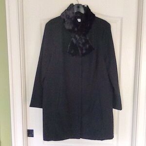 NWOT 2X Susan Graver Faux Wool Carcoat with detachable collar